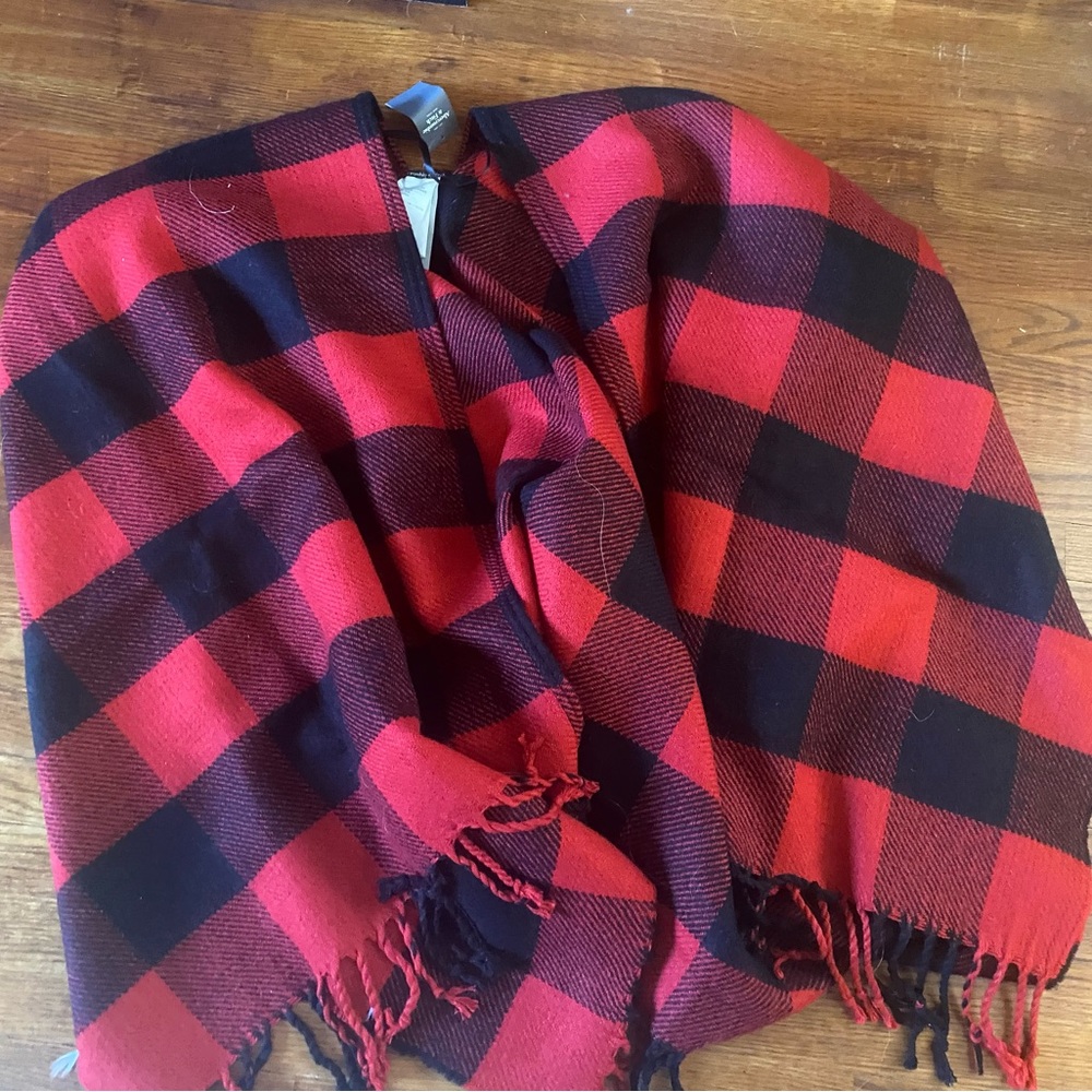 Abercrombie & Fitch New York Poncho